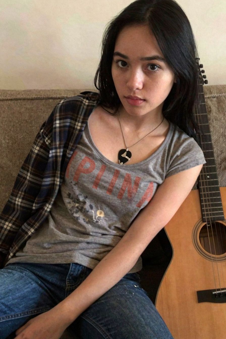 Luningning, Asian Guitarist